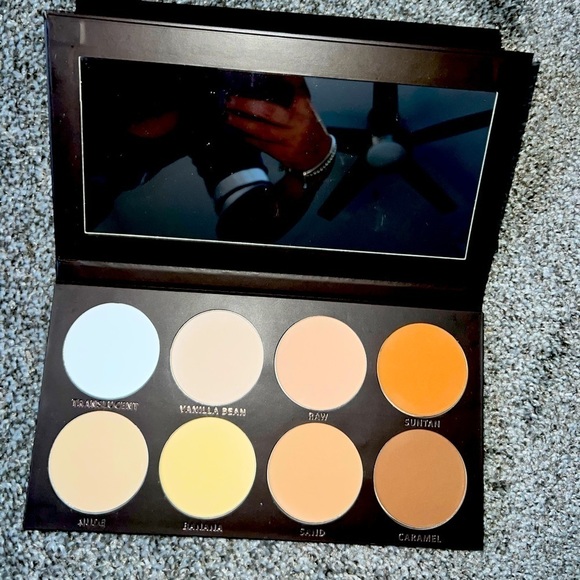 New KAB Cosmetics Contour Kit Volume 1 40g/1.4oz - Picture 1 of 4